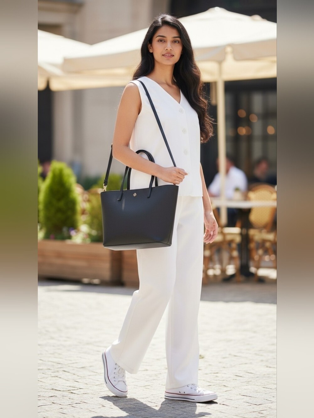 Nwt Tory Burch Black Saffiano Leather Tote - Picture 4 of 6